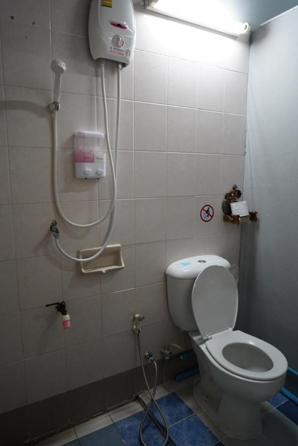 Norch'S Hostel Бангкок Экстерьер фото